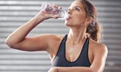 Vruće je... koliko bi trebali piti?