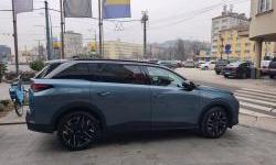 Luksuz, tehnologija i održivost u jednom SUV-u