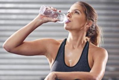 Vruće je... koliko bi trebali piti?