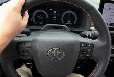 Oštar pad dobiti Toyote