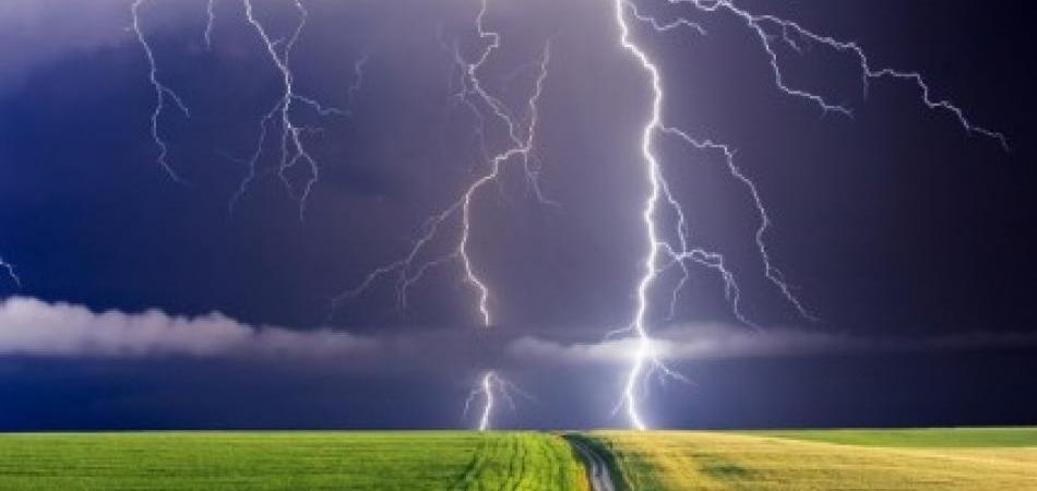 Šta kad vam automobil pogodi munja?